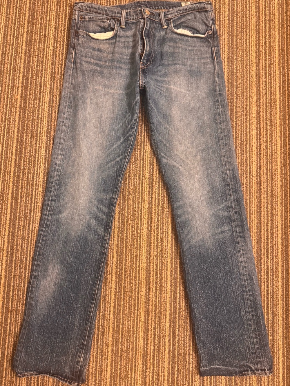Levi’s men’s 504 34x34 (32x30 actual) White Oak Cone Denim jeans